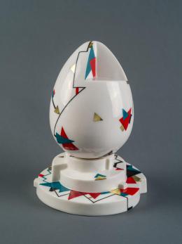 Дулькина Галина. Клином красным ( 20 см / фарфор / 2021 г. )